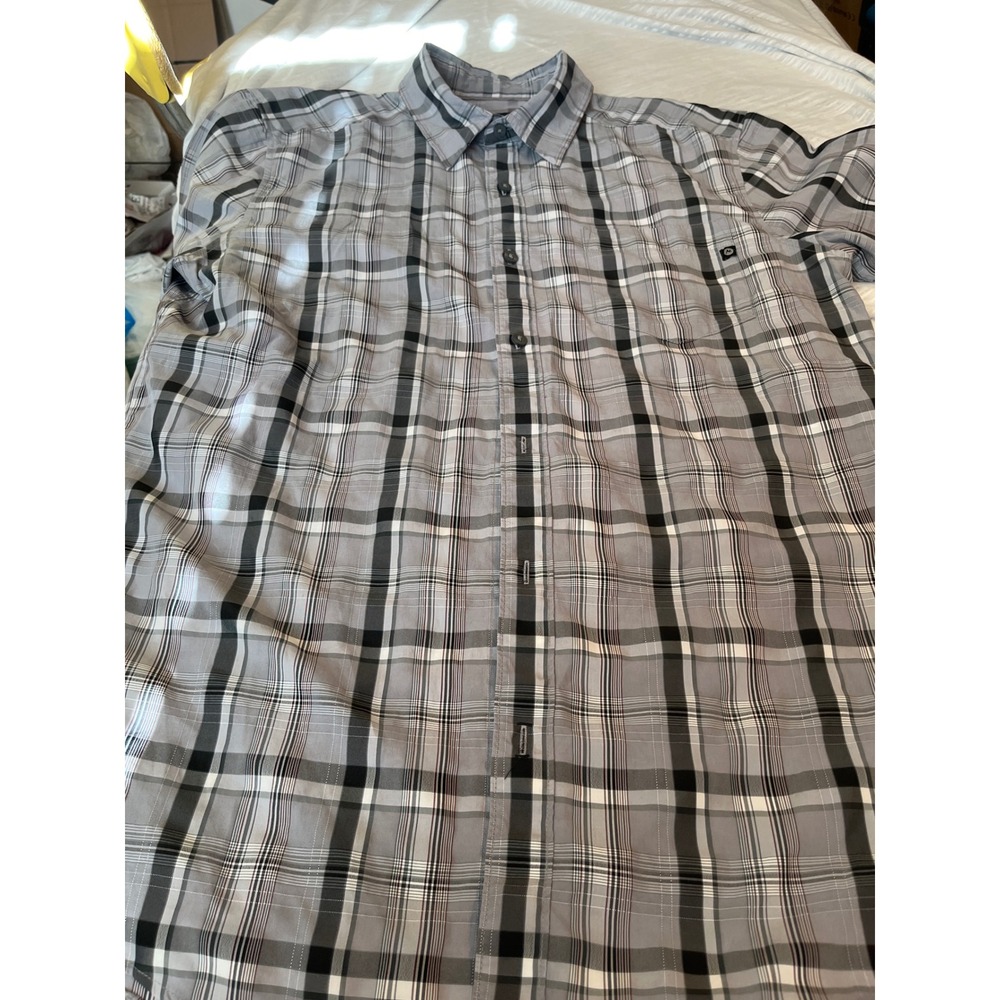 Marmot Men's Plaid Button Down Shirt Size M/M‎ Grey Black White Short Sleeve
